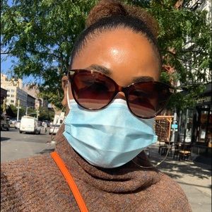 Meet your Posher, Tierra